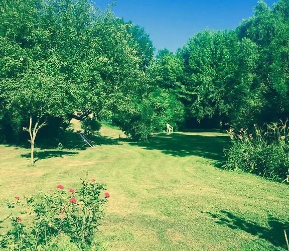 Le Coq En Pate Bed & Breakfast 3*